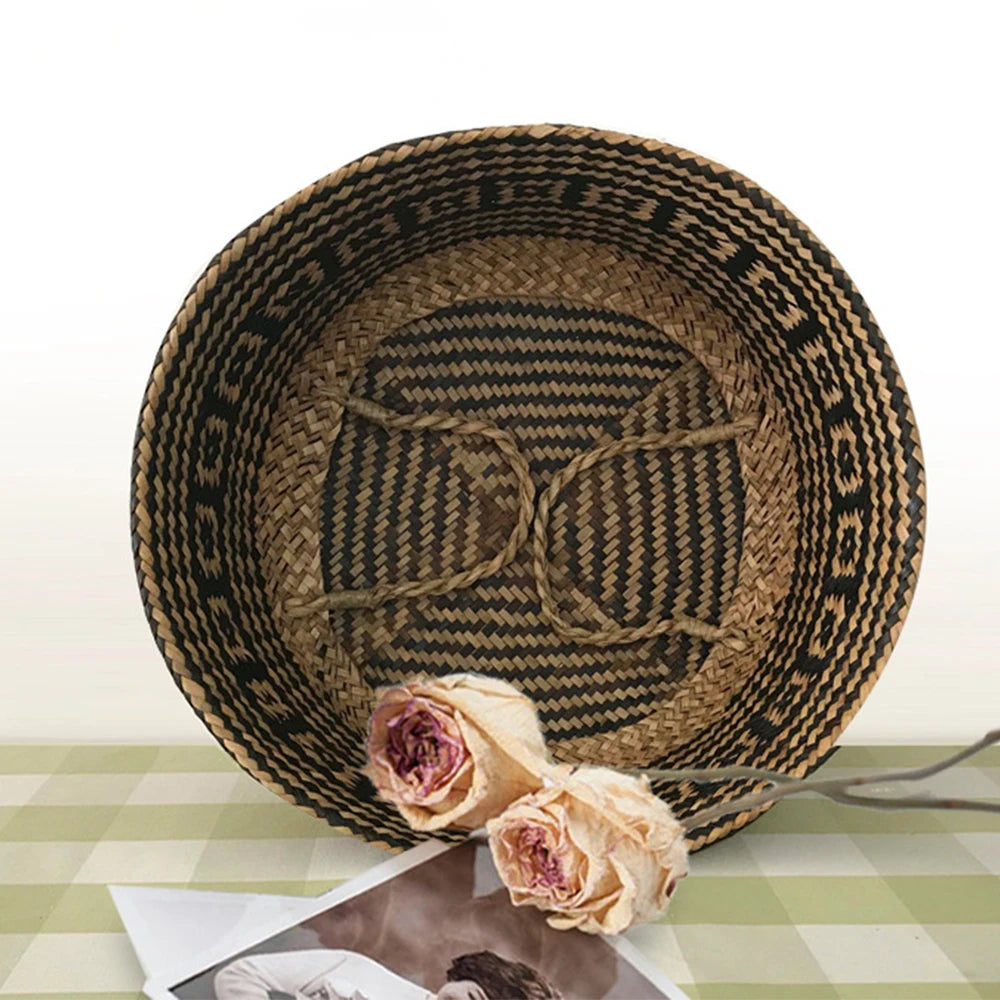 Cesta de Mimbre Plegable – Algas Marinas Hecha a Mano para Ropa o Almacenaje (Estilo Patchwork en Tonos Neutros)