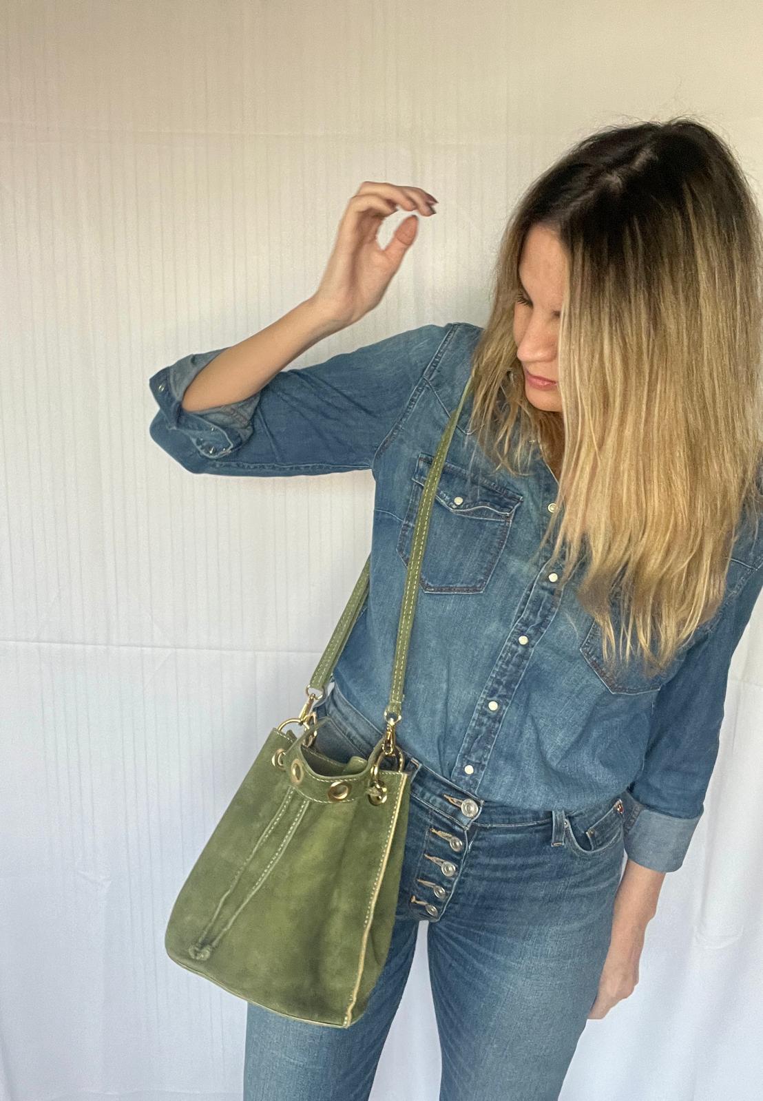 Bolso Bombonera Kaki de Ante – Artesanía Italiana