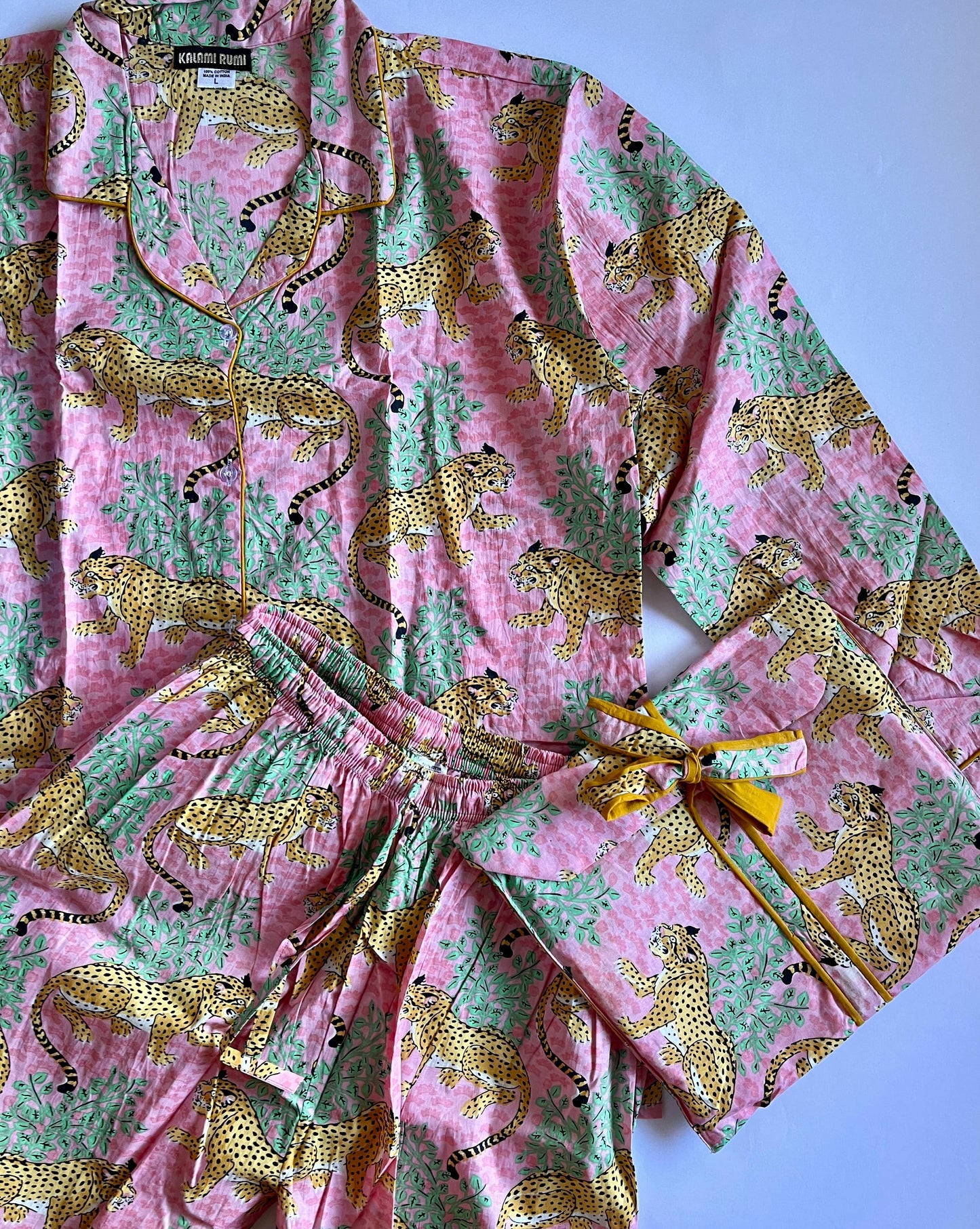 Pijama Largo de Algodón TIGERS PINK – Hecho a Mano en la India