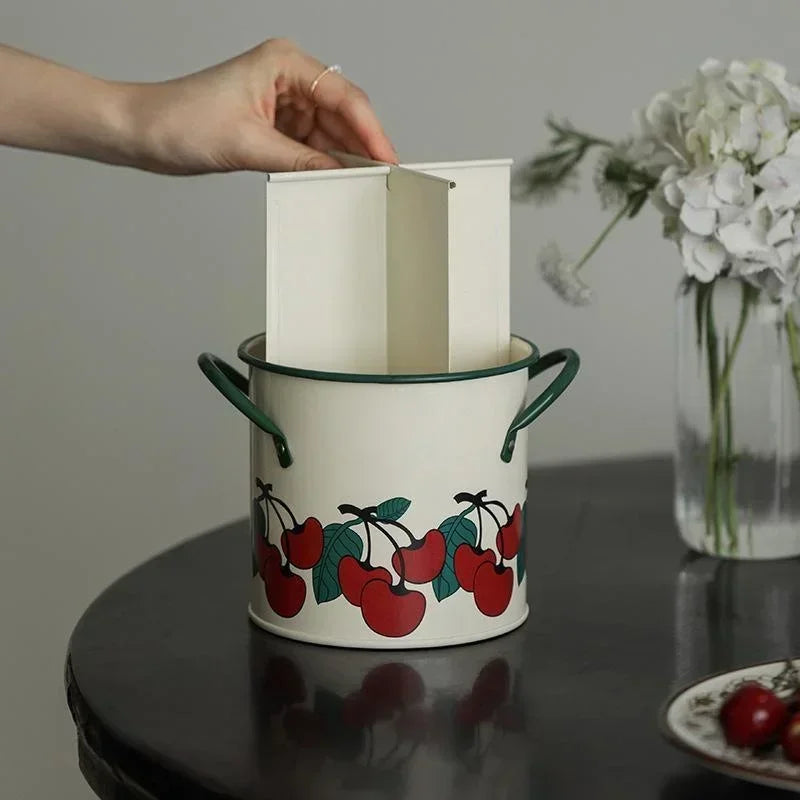 Organizador de Cubiertos Retro – Cubo Metálico con Divisiones para Cocina Estilo Rústico