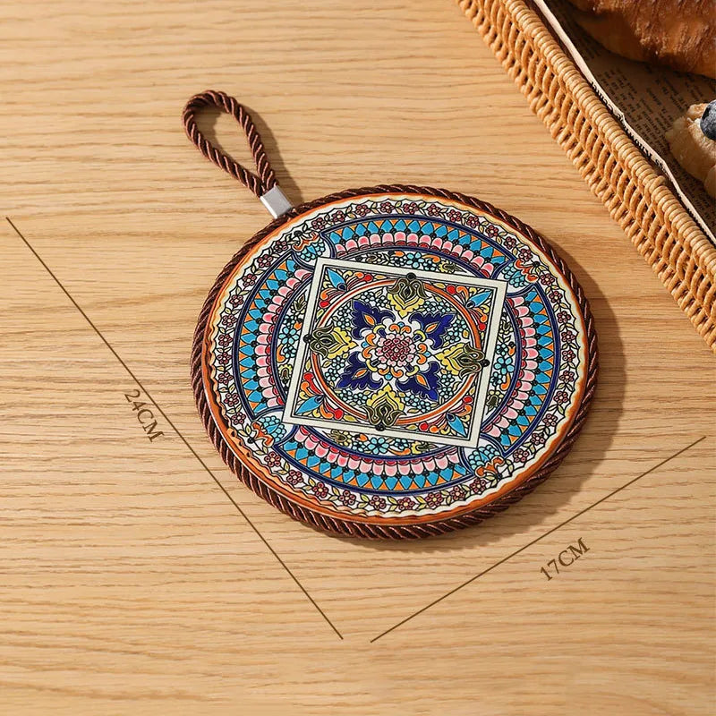 Salvamantel de Cerámica con Base de Corcho y Cuerda para Colgar – Aislante para Platos, Tazas o Sartenes