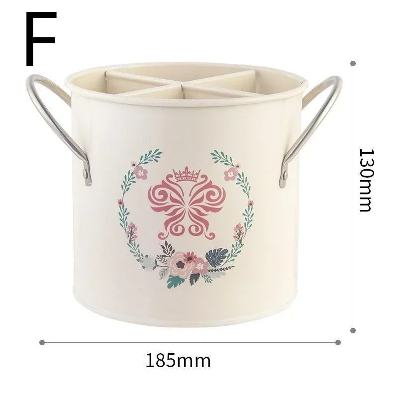 Organizador de Cubiertos Retro – Cubo Metálico con Divisiones para Cocina Estilo Rústico