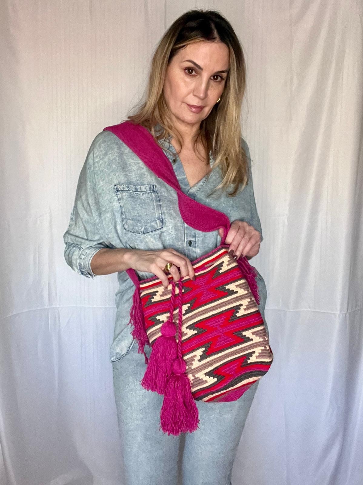 Turquoise and Pink Rhombus Wayúu Bag