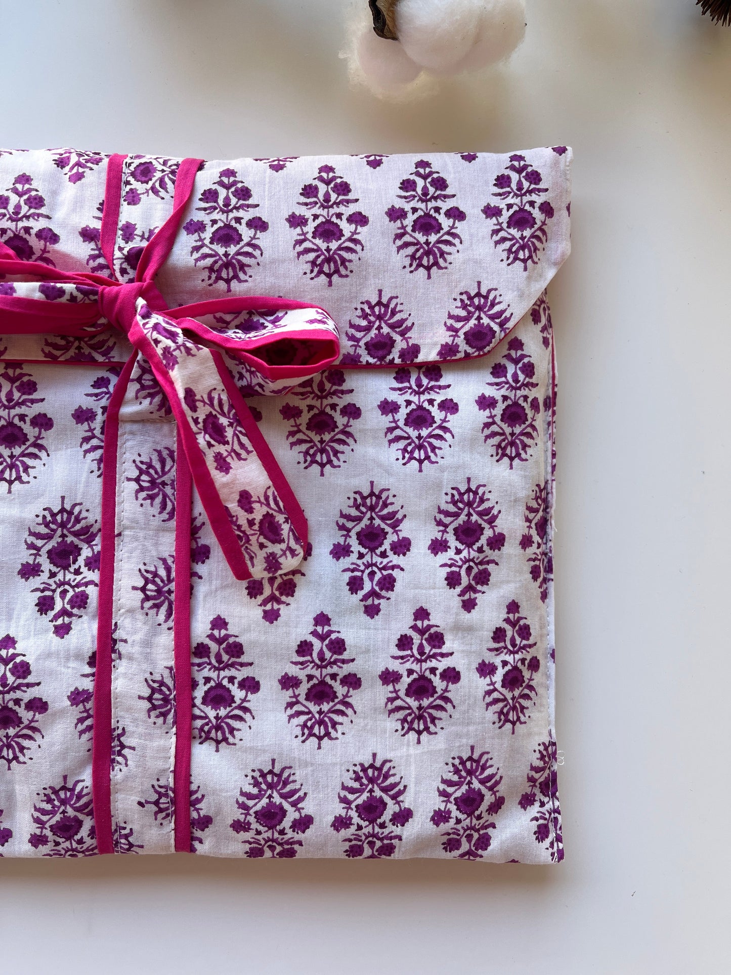 Pure Cotton Pajamas with Matching Bag. Teal and White - Size S