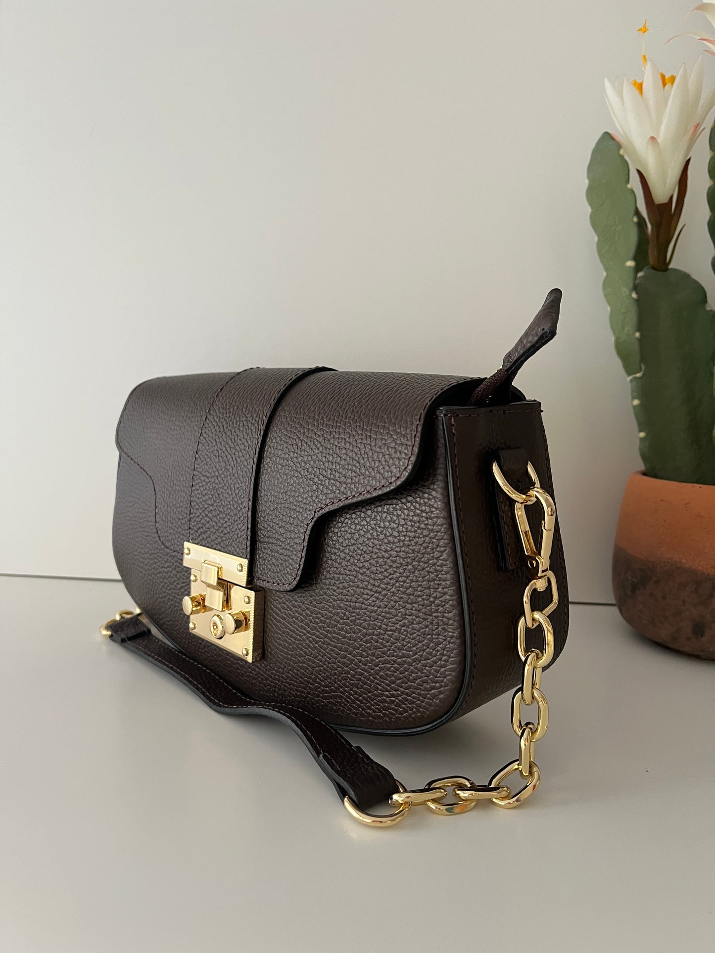 Bolso de Hombro de Piel con Solapa - Marrón Chocolate