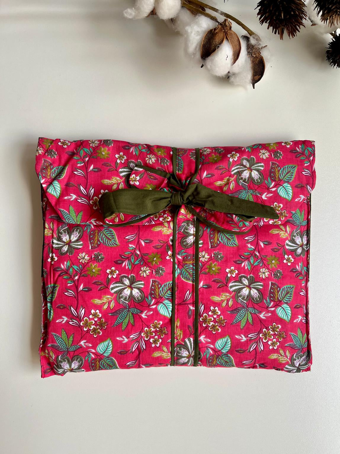 Pure Cotton Pajamas with Matching Bag. Teal and White - Size S